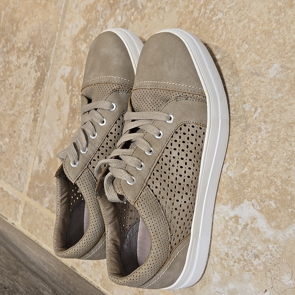 Soda Sneakers
